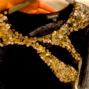 Bebe top, excellent condition. Perfect for Holidays Parties!